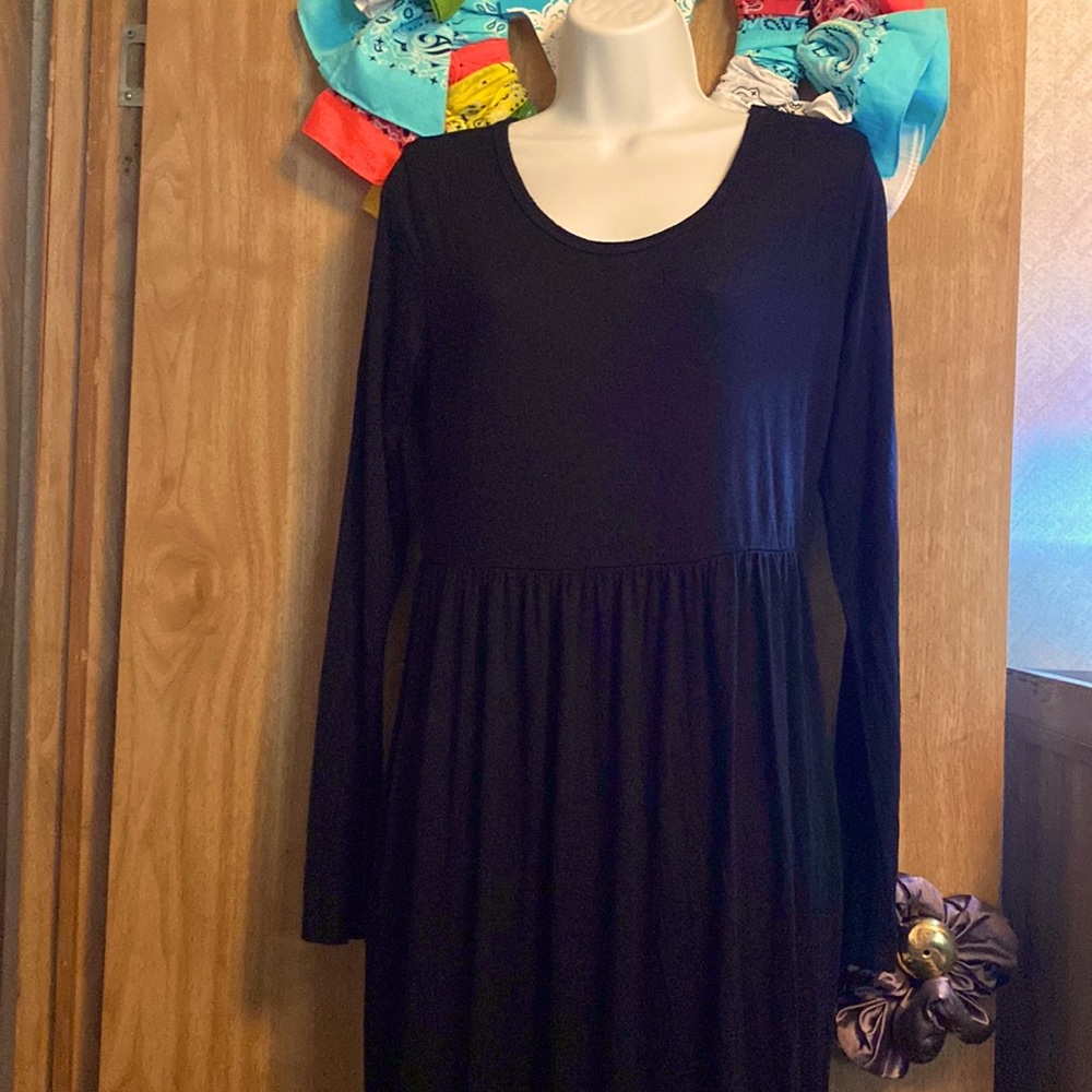 Black Maxi Dress 👗 LIKe NEW